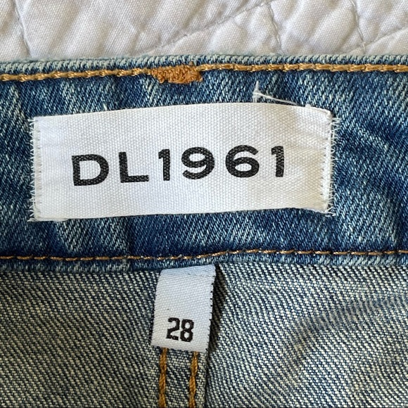 DL1961 Mara Instasculpt Straight Leg Ankle Jeans Gravity Raw Hem Waist 28 - Picture 6 of 9